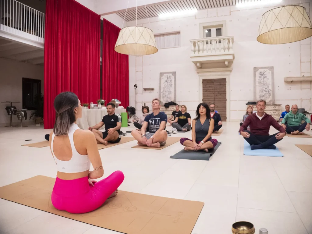 Elisa Lavera Yoga Lezione Gruppo Evento